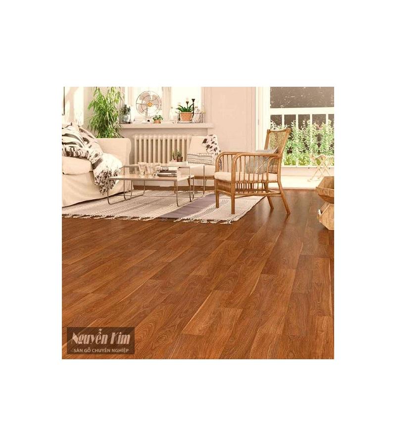 ლამინ. იატაკის საფარი  1200x192.5X8მმ  Cl.31  AC-3  #3045  DIBA  HICKORY   CLASSIC  მწარ. Camsan